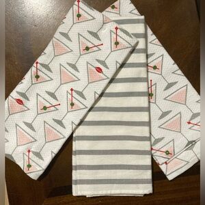 NWT Kate Spade 3 Piece Kitchen Towel Set -Martini Design